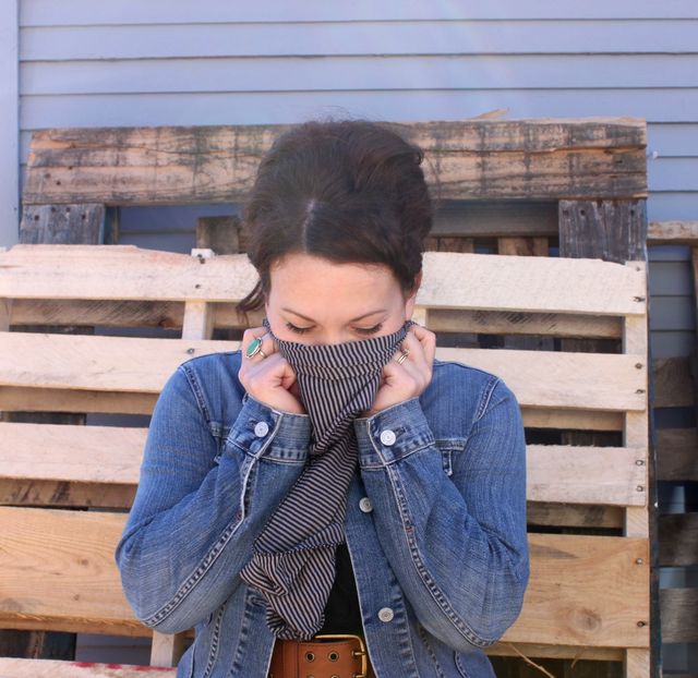 Scarf Style Swoon: Rachel of Smile and Wave