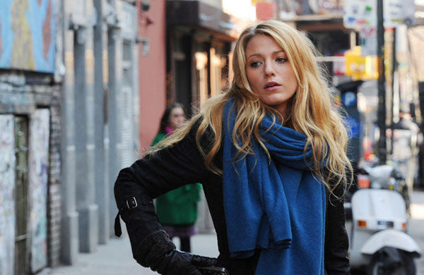 Celeb Style: Blake Lively of Gossip Girl’s Scarf