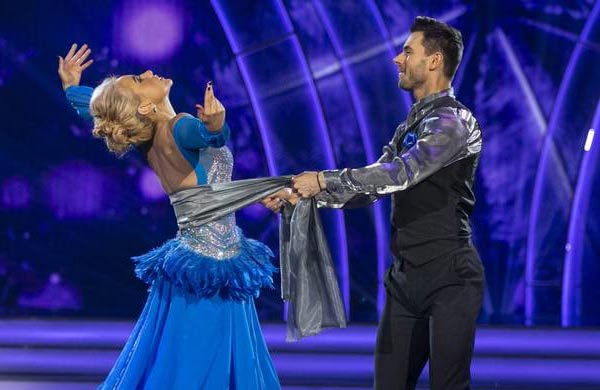 Dancing with the Stars…and Scarves!