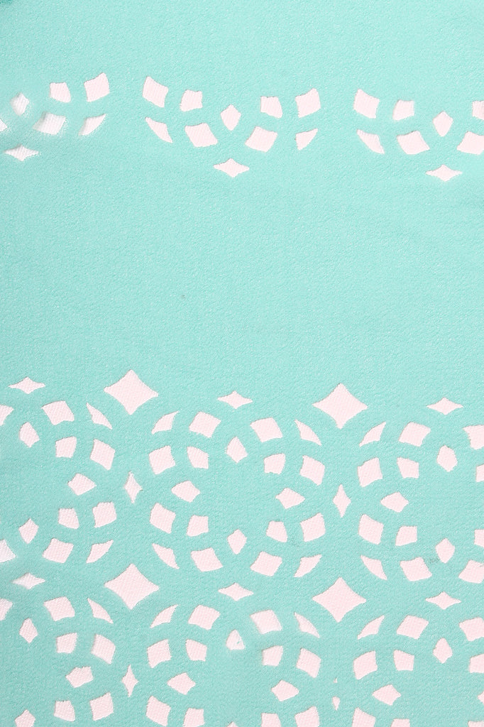Cut It Out Scarf Mint