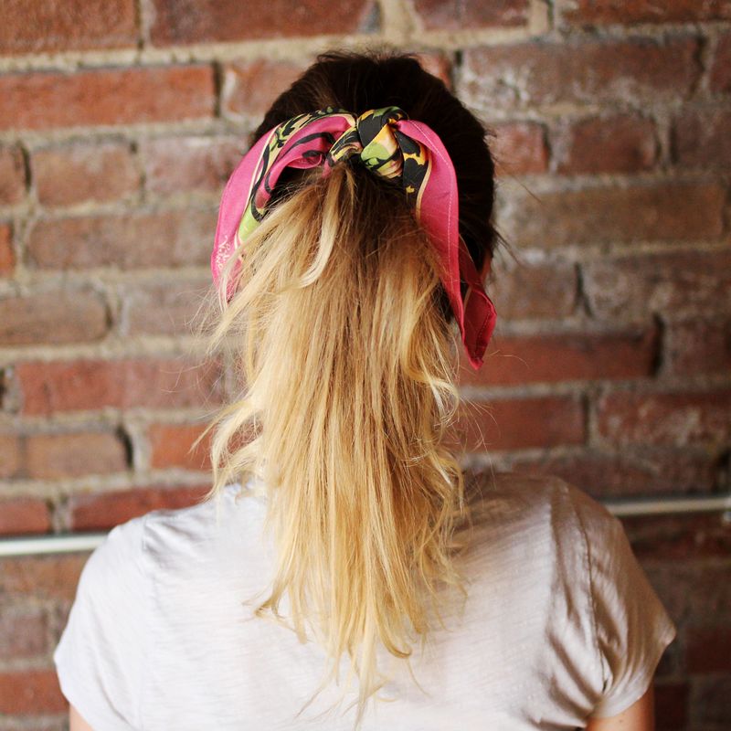Creative Ways to Match Scarves and Dresses